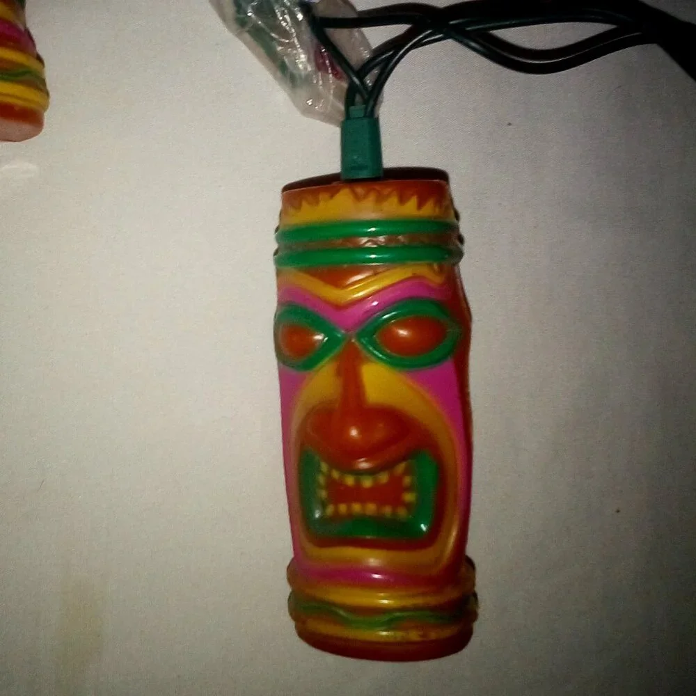 Tiki String Lights:  Blowmold.  10 Lights.  NWOT.  Never Used